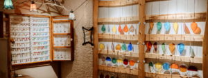 atelier-boutique de vitrail Tiffany ArteVitro - Mélanie Riondel à Chilhac (Haute-Loire)